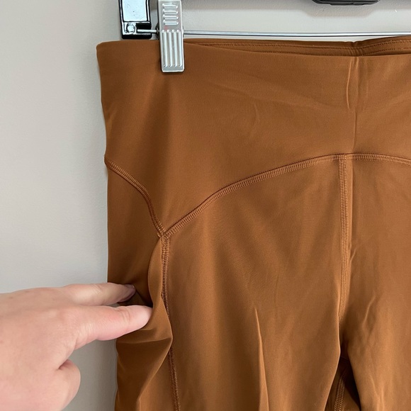 Lululemon Power Thru High-Rise Tight 25" Leggings in Copper Brown, size 10 - Picture 5 of 9